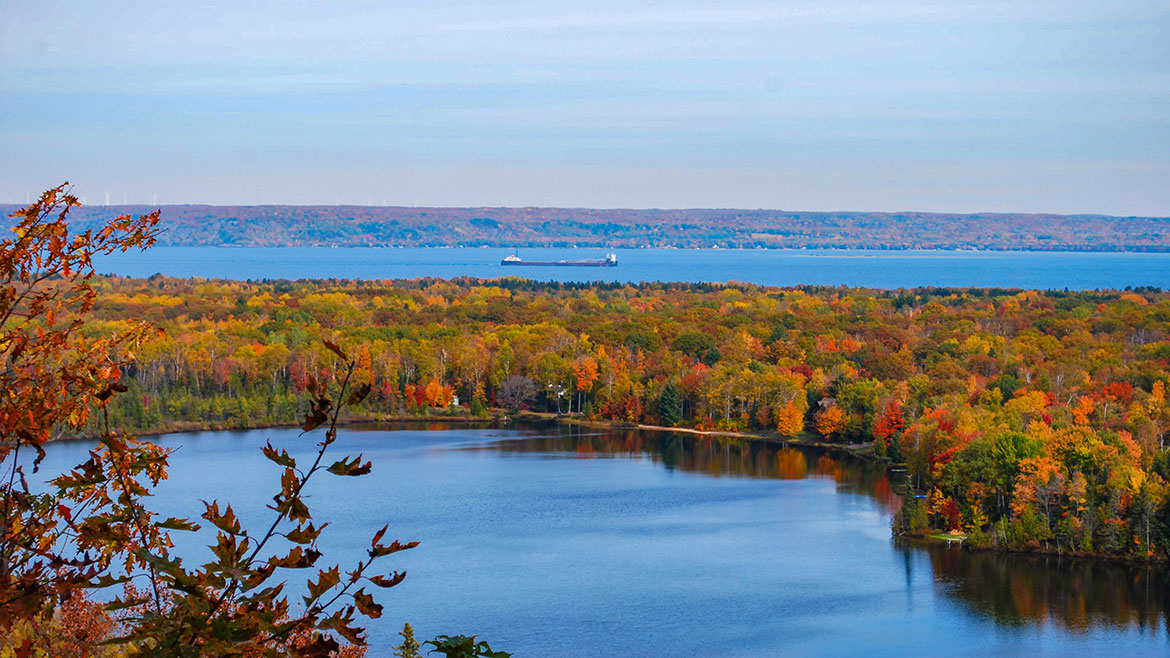 Episode #1912 Fall in the Eastern UP